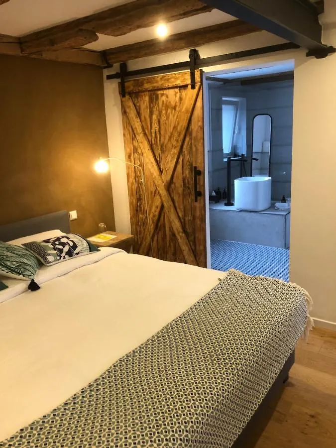 Отель Die Gruene Bettlad Boutique-Hotel Бюхль